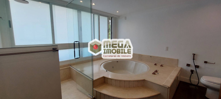 Imagem Casa com 5 Quartos à Venda, 900 m² em Córrego Grande - Florianópolis Imagem Casa com 5 Quartos à Venda, 900 m² em Córrego Grande - Florianópolis