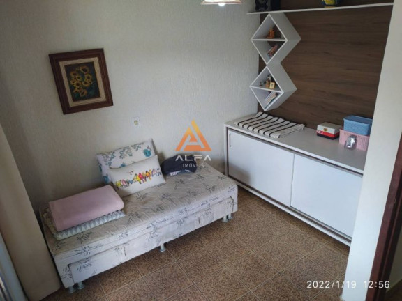 Imagem Casa com 2 Quartos à Venda, 75 m²