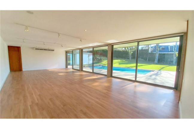 Imagem Casa com 5 Quartos para Alugar, 1.070 m² em Cidade Jardim - São Paulo Imagem Casa com 5 Quartos para Alugar, 1.070 m² em Cidade Jardim - São Paulo