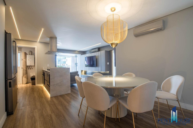 Imagem Apartamento com 2 Quartos à Venda, 99 m² em Centro - Balneário Camboriú Imagem Apartamento com 2 Quartos à Venda, 99 m² em Centro - Balneário Camboriú