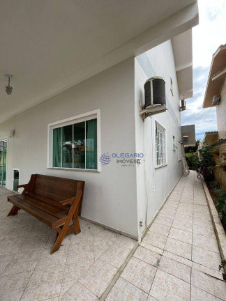 Imagem Sobrado com 6 Quartos à Venda, 243 m² em Centro - Penha Imagem Sobrado com 6 Quartos à Venda, 243 m² em Centro - Penha