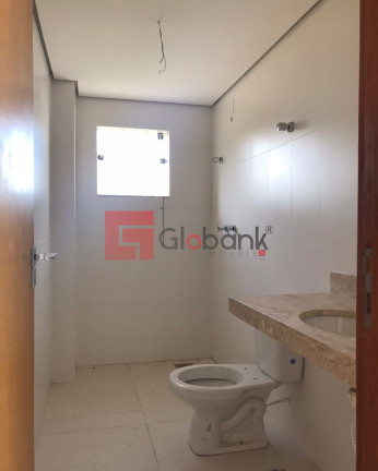 Imagem Imóvel com 3 Quartos à Venda, 140 m² em Ibituruna - Montes Claros