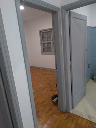 Imagem Sobrado com 3 Quartos à Venda, 232 m² em Vila Zat - São Paulo