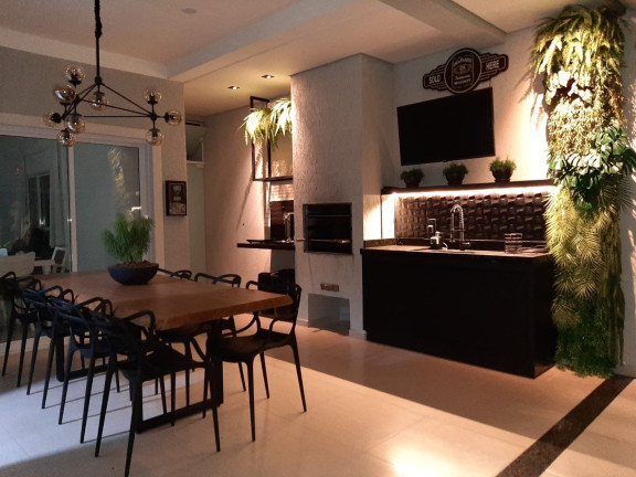Casa com 4 Quartos à Venda, 210 m² em Loteamento Villa Branca - Jacareí