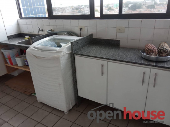 Imagem Apartamento com 3 Quartos à Venda, 186 m² em Candelária - Natal