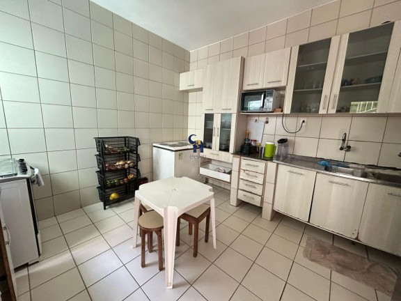 Imagem Casa com 7 Quartos para Alugar, 210 m² em Canela - Salvador Imagem Casa com 7 Quartos para Alugar, 210 m² em Canela - Salvador