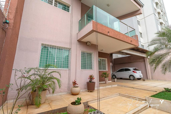 Imagem Sobrado com 4 Quartos à Venda, 421 m² em Jardim América - Goiânia