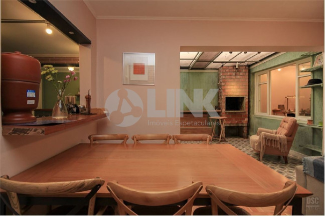 Imagem Apartamento com 4 Quartos à Venda, 130 m² em Bela Vista - Porto Alegre Imagem Apartamento com 4 Quartos à Venda, 130 m² em Bela Vista - Porto Alegre