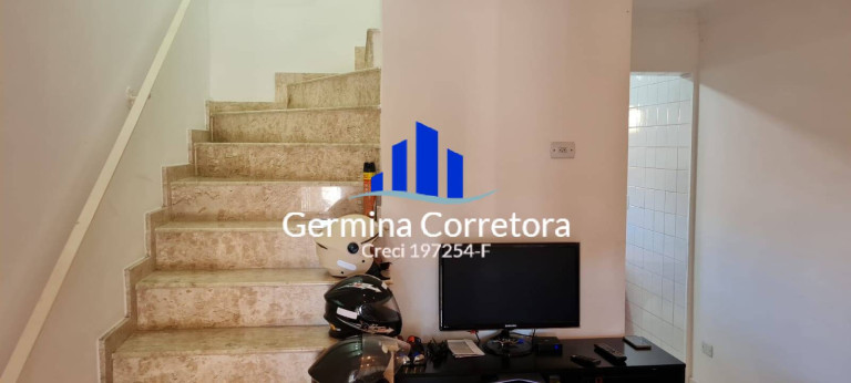 Imagem Casa com 2 Quartos à Venda, 65 m² em Jardim Regina Alice - Barueri Imagem Casa com 2 Quartos à Venda, 65 m² em Jardim Regina Alice - Barueri