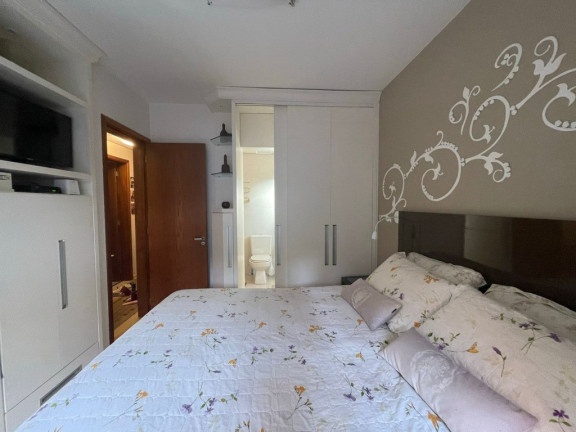Imagem Apartamento com 3 Quartos à Venda, 80 m² em Rio Branco - Porto Alegre Imagem Apartamento com 3 Quartos à Venda, 80 m² em Rio Branco - Porto Alegre