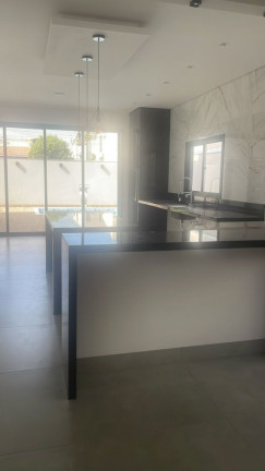 Imagem Casa de Condomínio com 3 Quartos à Venda, 360 m² em Quinta Ranieri - Bauru