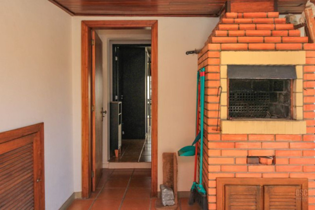 Imagem Imóvel com 3 Quartos à Venda, 200 m² em Auxiliadora - Porto Alegre Imagem Imóvel com 3 Quartos à Venda, 200 m² em Auxiliadora - Porto Alegre