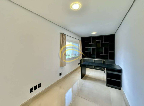 Imagem Casa com 4 Quartos à Venda, 358 m² em Golf Village - Carapicuíba