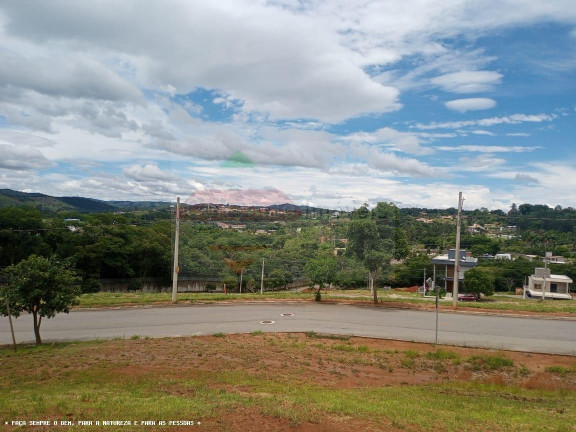 Terreno à Venda, 256 m² em Condominio Cataguá Way - Taubaté
