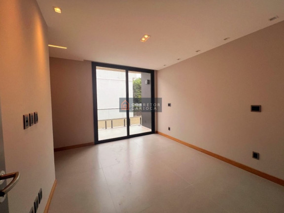 Imagem Casa com 5 Quartos à Venda, 420 m² em Barra Da Tijuca - Rio De Janeiro Imagem Casa com 5 Quartos à Venda, 420 m² em Barra Da Tijuca - Rio De Janeiro