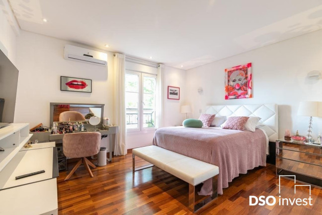 Imagem Casa de Condomínio com 4 Quartos à Venda,  em Jardim Petrópolis - São Paulo