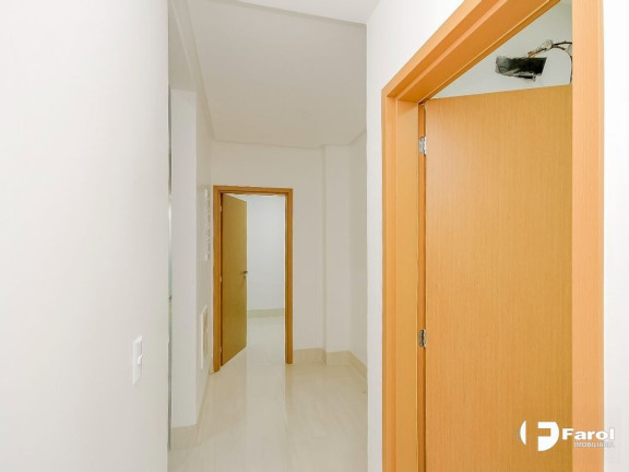 Imagem Casa de Condomínio com 4 Quartos à Venda, 215 m² em Residencial Goiânia Golfe Clube - Goiânia Imagem Casa de Condomínio com 4 Quartos à Venda, 215 m² em Residencial Goiânia Golfe Clube - Goiânia