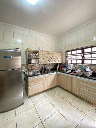 Imagem Casa com 2 Quartos à Venda, 152 m² em Caicara - Praia Grande Imagem Casa com 2 Quartos à Venda, 152 m² em Caicara - Praia Grande