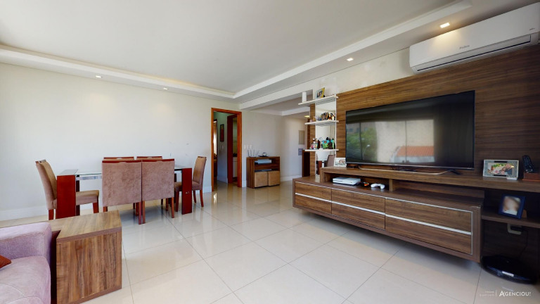 Imagem Apartamento com 3 Quartos à Venda, 100 m² em Petrópolis - Porto Alegre Imagem Apartamento com 3 Quartos à Venda, 100 m² em Petrópolis - Porto Alegre