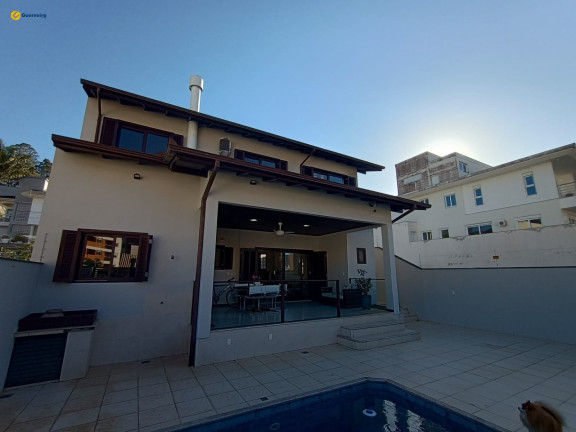 Imagem Casa com 4 Quartos à Venda, 220 m² em Córrego Grande - Florianópolis Imagem Casa com 4 Quartos à Venda, 220 m² em Córrego Grande - Florianópolis