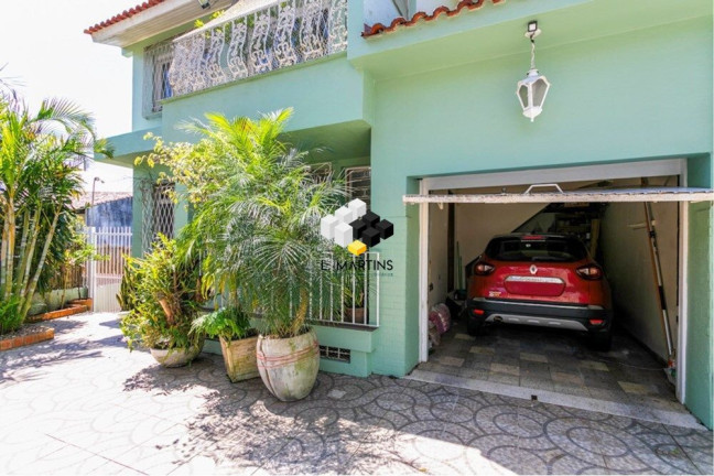 Imagem Casa com 4 Quartos à Venda, 300 m² em Chácara Das Pedras - Porto Alegre Imagem Casa com 4 Quartos à Venda, 300 m² em Chácara Das Pedras - Porto Alegre