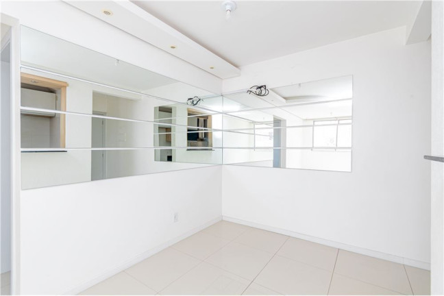 Imagem Apartamento com 2 Quartos à Venda, 49 m² em Jardim Itu - Porto Alegre