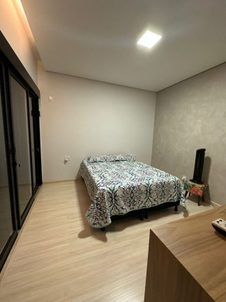 Imagem Casa de Condomínio com 3 Quartos à Venda, 214 m² em Grand Ville - Uberlândia Imagem Casa de Condomínio com 3 Quartos à Venda, 214 m² em Grand Ville - Uberlândia