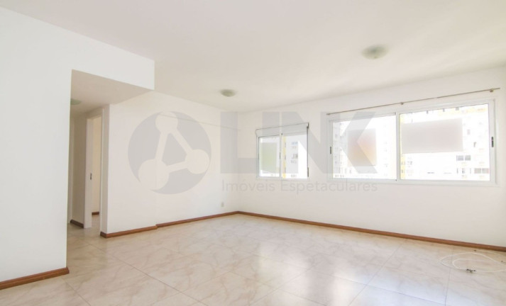 Apartamento com 2 Quartos à Venda, 65 m² em Santo Antônio - Porto Alegre