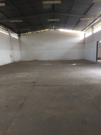 Imagem Galpão para Alugar, 600 m² em Santana - Pindamonhangaba Imagem Galpão para Alugar, 600 m² em Santana - Pindamonhangaba