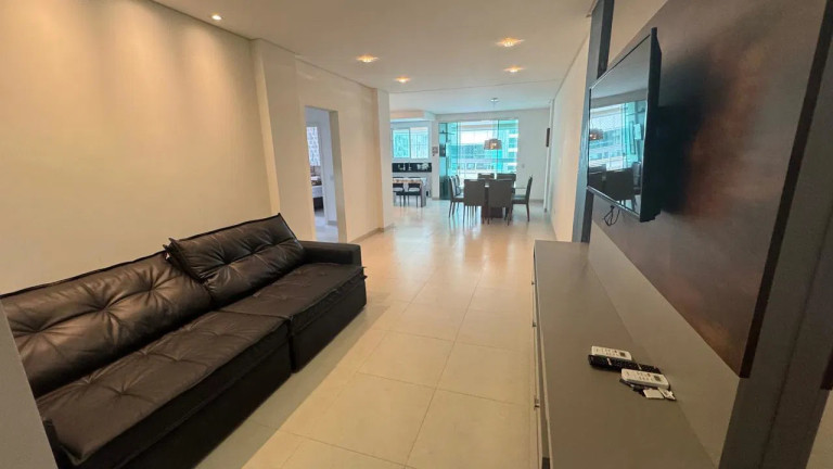 Imagem Apartamento com 3 Quartos à Venda, 140 m² em Meia Praia - Itapema