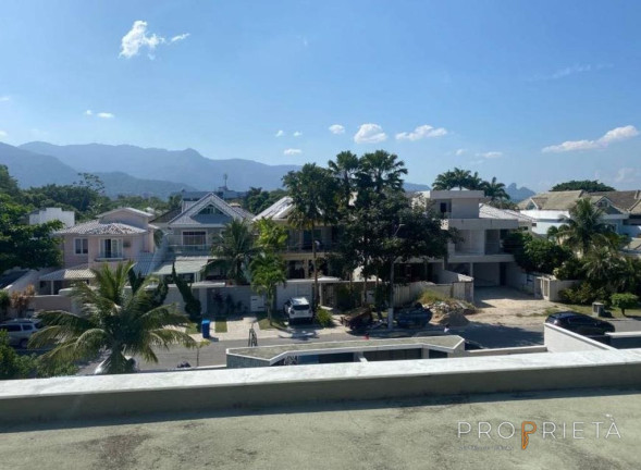 Imagem Casa de Condomínio com 4 Quartos à Venda, 300 m² em Barra Da Tijuca - Rio De Janeiro Imagem Casa de Condomínio com 4 Quartos à Venda, 300 m² em Barra Da Tijuca - Rio De Janeiro