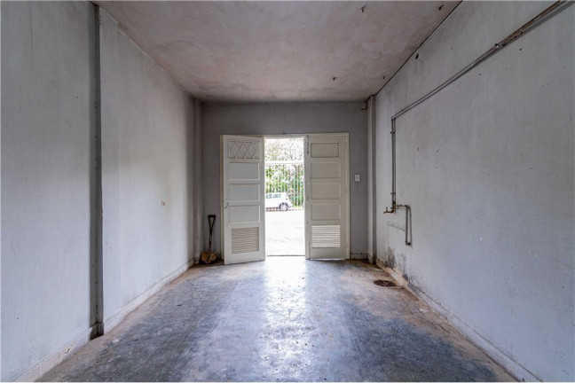 Imagem Imóvel com 2 Quartos à Venda, em Petrópolis - Porto Alegre Imagem Imóvel com 2 Quartos à Venda, em Petrópolis - Porto Alegre