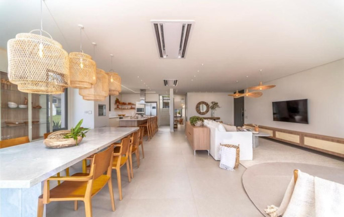 Imagem Casa com 5 Quartos à Venda, 458 m² em Praia Do Estaleiro - Balneário Camboriú