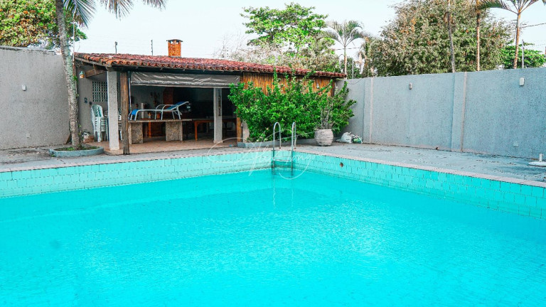 Imagem Casa com 4 Quartos à Venda, 280 m² em Manguinhos - Serra