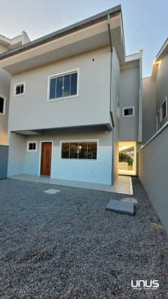 Imagem Sobrado com 3 Quartos à Venda, 116 m² em Sertão Do Maruim - São José Imagem Sobrado com 3 Quartos à Venda, 116 m² em Sertão Do Maruim - São José