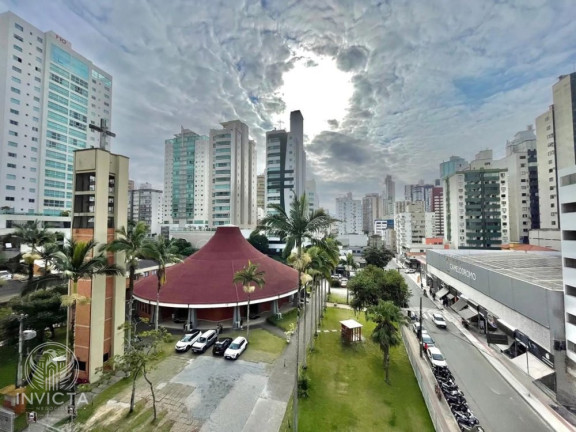 Imagem Apartamento com 2 Quartos à Venda, 79 m² em Centro - Balneário Camboriú