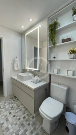 Imagem Apartamento com 3 Quartos à Venda, 141 m² em Centro - Balneário Camboriú Imagem Apartamento com 3 Quartos à Venda, 141 m² em Centro - Balneário Camboriú