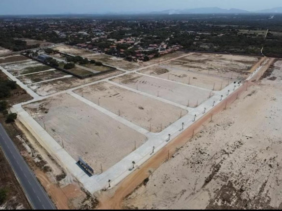 Imagem Terreno à Venda, em Centro - Aquiraz Imagem Terreno à Venda, em Centro - Aquiraz