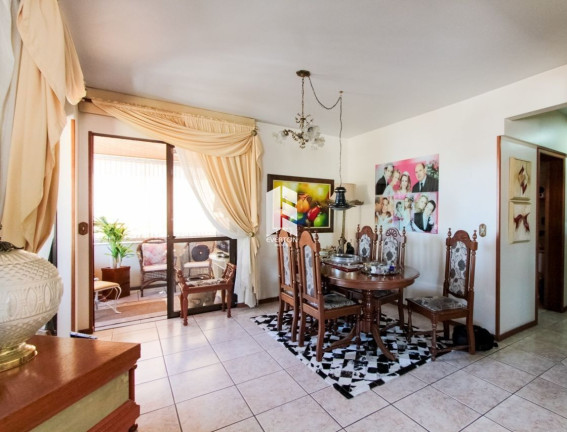 Imagem Apartamento com 3 Quartos à Venda, 150 m² em Centro - Santa Maria