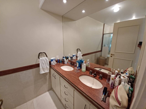 Imagem Casa com 4 Quartos à Venda, em Alphaville - Santana De Parnaíba Imagem Casa com 4 Quartos à Venda, em Alphaville - Santana De Parnaíba