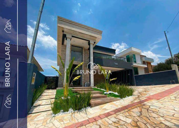 Casa com 3 Quartos à Venda, 334 m² em Condomínio Ouro Verde - Betim