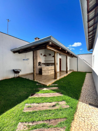 Imagem Casa de Condomínio com 3 Quartos à Venda, 210 m² em Santa Mônica - Uberlândia Imagem Casa de Condomínio com 3 Quartos à Venda, 210 m² em Santa Mônica - Uberlândia