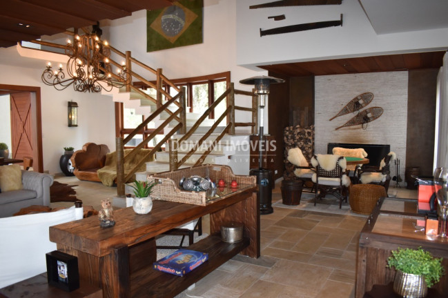 Imagem Casa com 8 Quartos à Venda, 1.868 m² em Região Da Pedra Do Fogo - Campos Do Jordão Imagem Casa com 8 Quartos à Venda, 1.868 m² em Região Da Pedra Do Fogo - Campos Do Jordão
