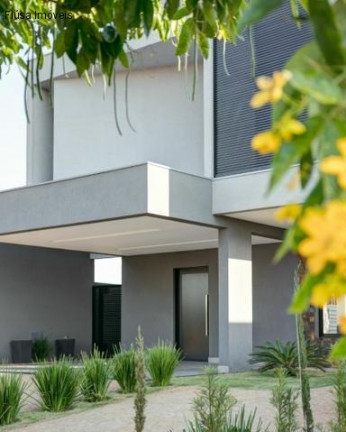 Imagem Casa com 3 Quartos à Venda, em Residencial Alto Do Castelo - Ribeirão Preto Imagem Casa com 3 Quartos à Venda, em Residencial Alto Do Castelo - Ribeirão Preto
