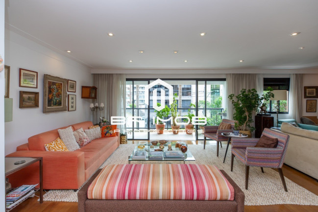 Imagem Imóvel com 3 Quartos à Venda, 160 m² em Vila Nova Conceição - São Paulo Imagem Imóvel com 3 Quartos à Venda, 160 m² em Vila Nova Conceição - São Paulo