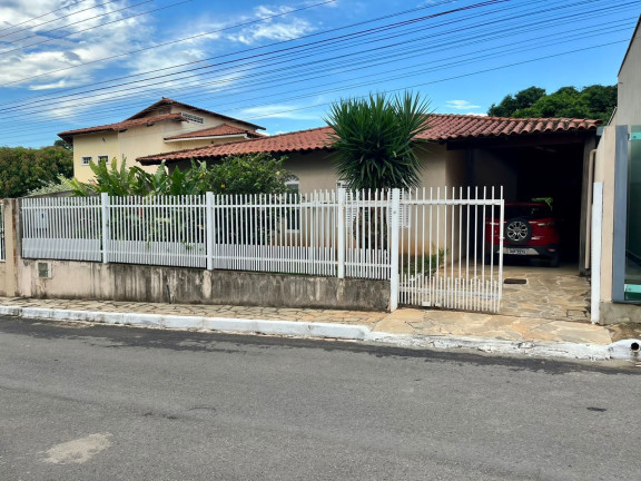 Imagem Casa com 3 Quartos à Venda, 300 m² em Setor Habitacional Arniqueira (águas Claras) - Brasília Imagem Casa com 3 Quartos à Venda, 300 m² em Setor Habitacional Arniqueira (águas Claras) - Brasília