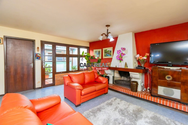 Imagem Casa com 3 Quartos à Venda, 213 m² em Jardim Das Américas - Curitiba Imagem Casa com 3 Quartos à Venda, 213 m² em Jardim Das Américas - Curitiba