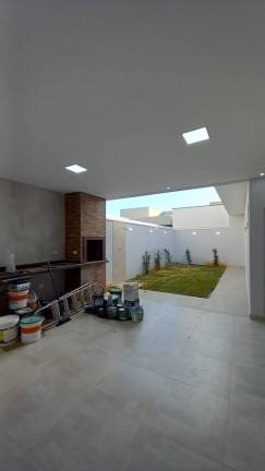 Imagem Casa com 3 Quartos à Venda, 300 m² em Piracangaguá - Taubaté Imagem Casa com 3 Quartos à Venda, 300 m² em Piracangaguá - Taubaté
