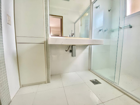 Imagem Apartamento com 5 Quartos à Venda, 225 m² em Pitangueiras - Guarujá Imagem Apartamento com 5 Quartos à Venda, 225 m² em Pitangueiras - Guarujá