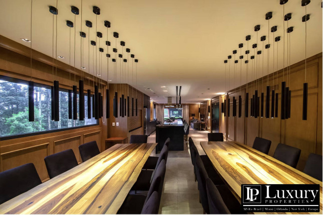 Imagem Apartamento com 3 Quartos à Venda, 319 m² em Planalto - Gramado